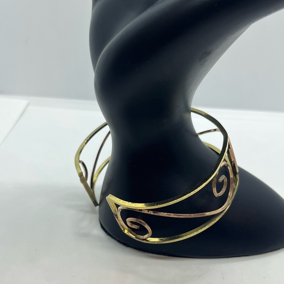 Harper 1/20 12k gold filled filigree open scroll cuff bracelet two tone gold - Picture 12 of 16